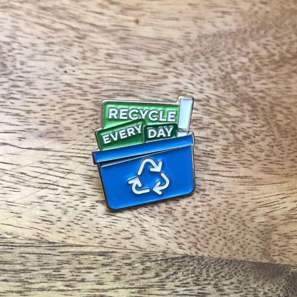 Recycling pin